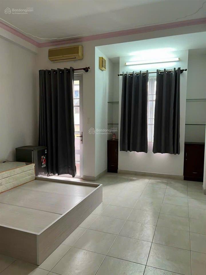 Nhà đephẻm 8mgần đồng đen70m24 tầng(4,5x15m)nhỉnh 10 tỷ