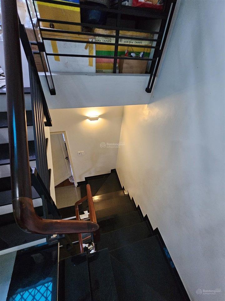 Hẻm 5mngay cmt8 kế bên cv lê thị riêng 61m23 tầng(4x15m)nhỉnh 11 tỷ