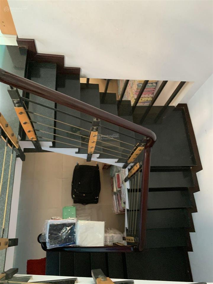 Nhà đẹp gần nguyễn thị thậpq7xe hơi vô cửa62m4 tầngngang 5mmà chỉ hơn 7 tỏi