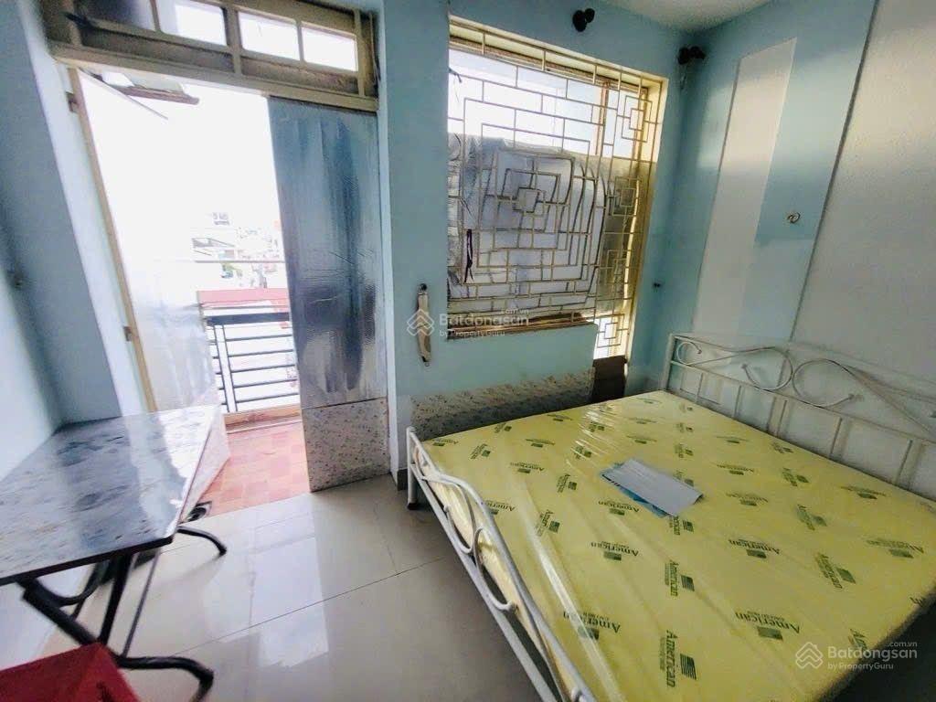 Cách 1 căn ra mt đường  hẻm 4m  gần huỳnh tấn phát kế bên kcx tân thuận  3 tầng (5,2x17m)  8pn