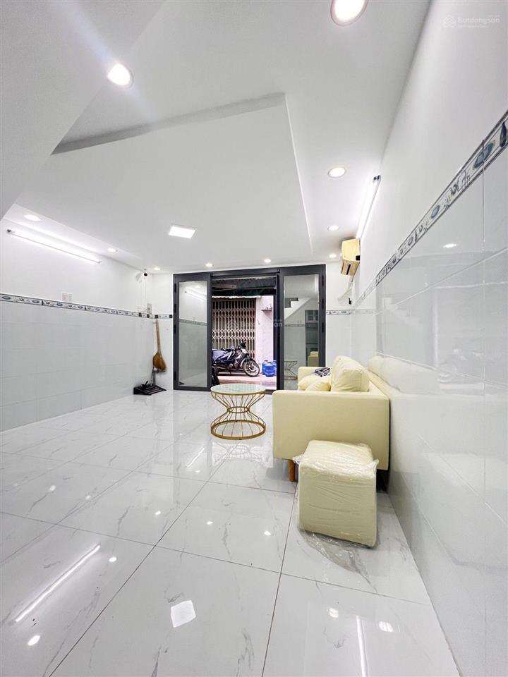 Hẻm 4msát mt bùi văn bakế bên huỳnh tấn phát q73 tầng(4x8m)