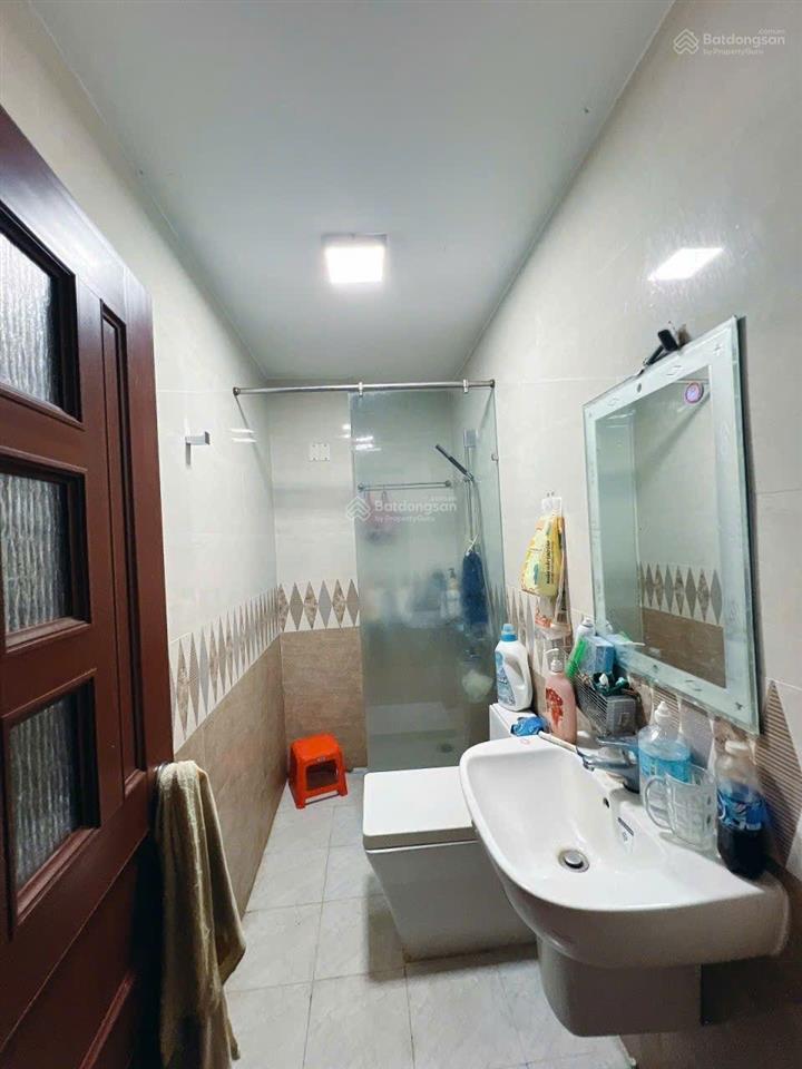 Chỉ 2 căn ra mt nguyễn thị thập nhà 4 tầng, hẻm 6m xe tải tránh, chỉ 7,5 tỷ