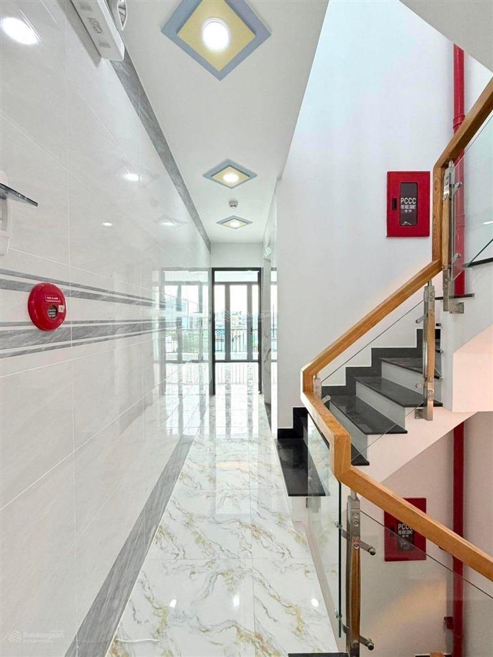 Hẻm 4msát mt đườnggần huỳnh tấn phát q7kế bên kcx tân thuận3 tầng(5,2x17m)nhỉnh 8 tỷ