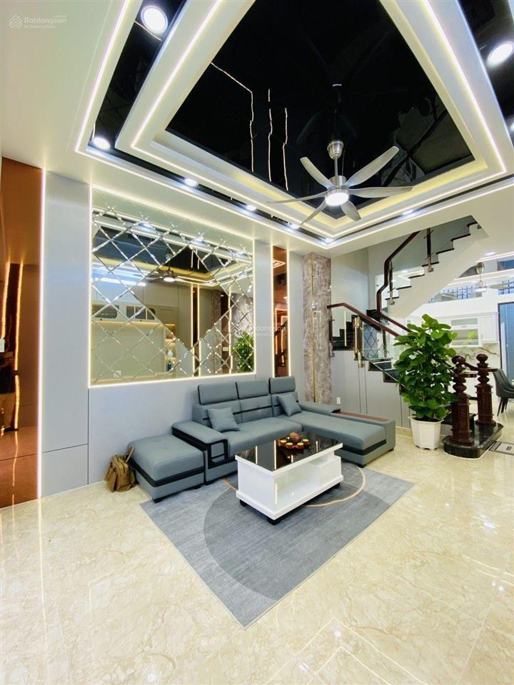 Nhà đẹphẻm 8mhoàng quốc việtq7kế bên phú mỹ hưng4 tầng(4,2x12m)nhỉnh 10 tỷ