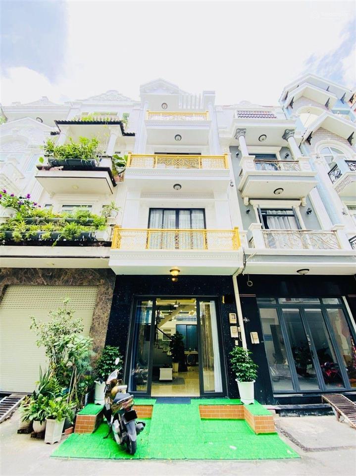 Nhà đẹphẻm 8mhoàng quốc việtq7kế bên phú mỹ hưng4 tầng(4,2x12m)nhỉnh 10 tỷ