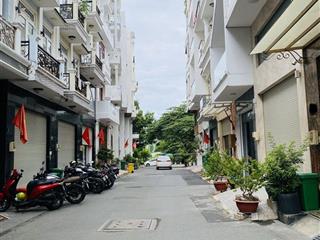 Nhà đẹphẻm 8mhoàng quốc việtq7kế bên phú mỹ hưng4 tầng(4,2x12m)nhỉnh 10 tỷ