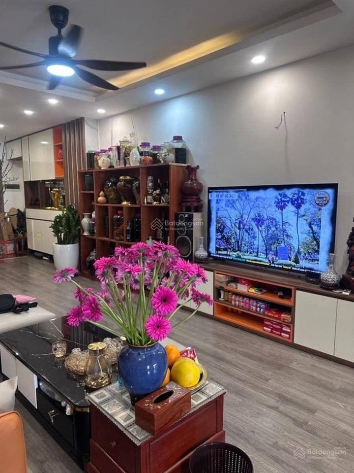 Nhà đẹp huỳnh tấn phát, phú thuận, quận 7, xe hơi ngủ trong nhà, 4 tầng (5x12m), nhỉnh 8 tỷ