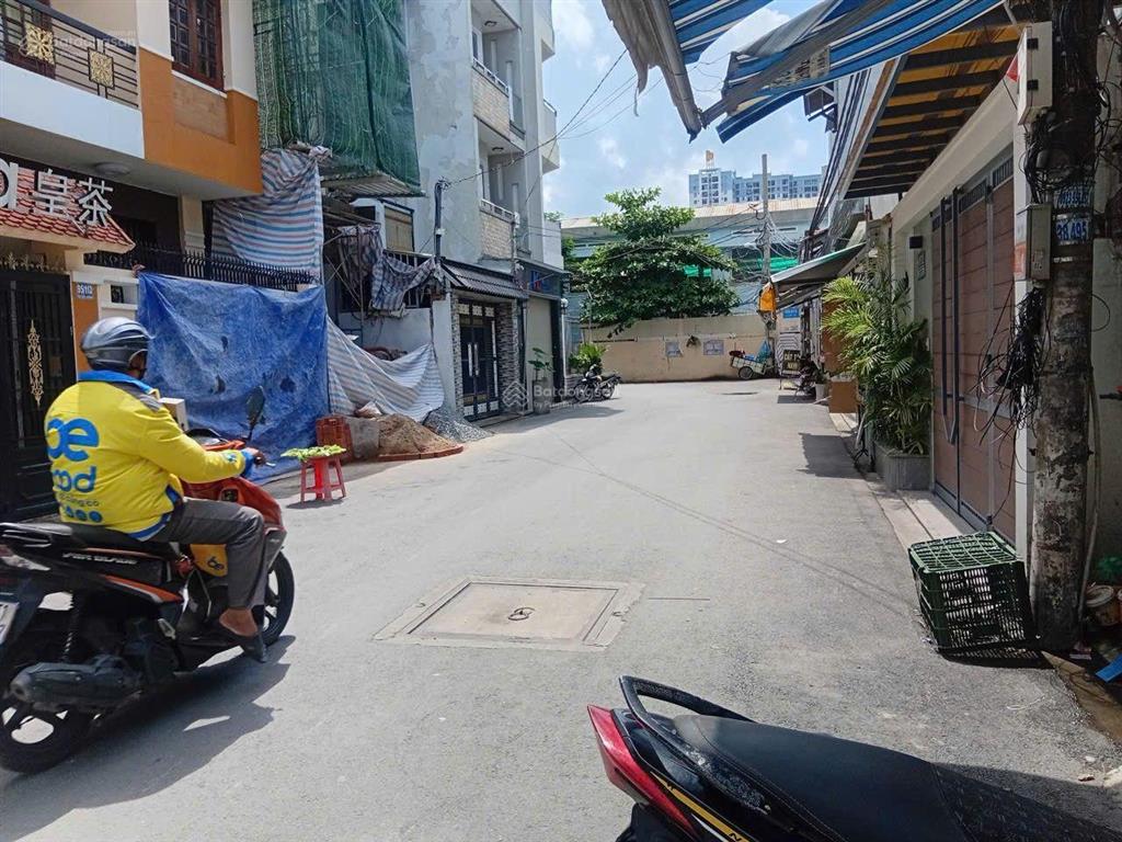 Nhà đẹp huỳnh tấn phát, phú thuận, quận 7, xe hơi ngủ trong nhà, 4 tầng (5x12m), nhỉnh 8 tỷ