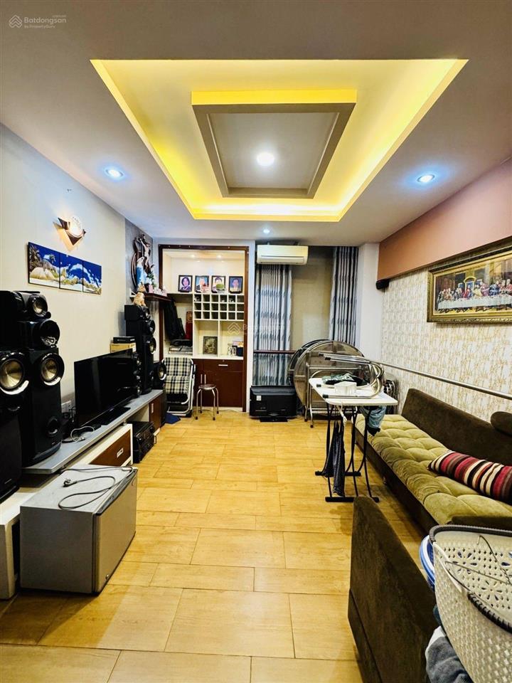 Nhà đẹp lâm văn bền q7, kế bên lotte mart, xe hơi ngủ trong nhà, 4 tầng (4x20m), nhỉnh 9 tỷ