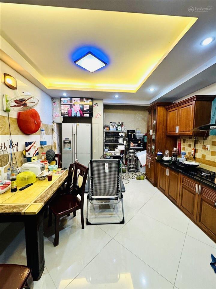 Nhà đẹp lâm văn bền q7, kế bên lotte mart, xe hơi ngủ trong nhà, 4 tầng (4x20m), nhỉnh 9 tỷ