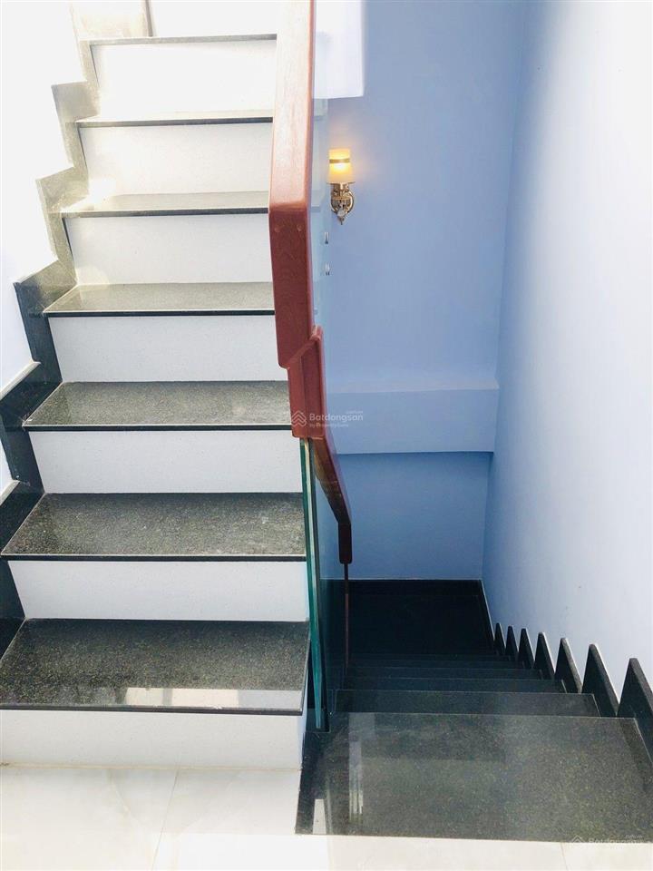 Hẻm 5msát mt huỳnh tấn phátkế bên kcx tân thuận q72tầng(4,2x14m)nhỉnh 6tỷ