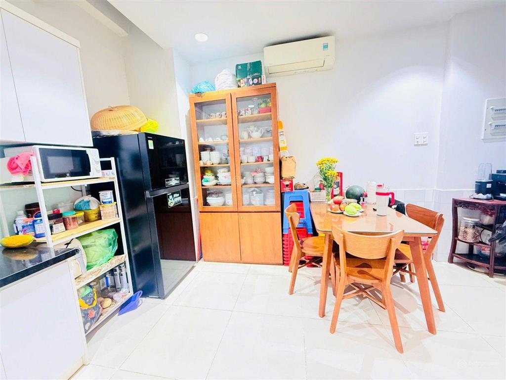 Hẻm 6msát mt nguyễn thị thậpkế bên chợ tân mỹq74 tầng(4x13m)chỉ hơn 7tỷ