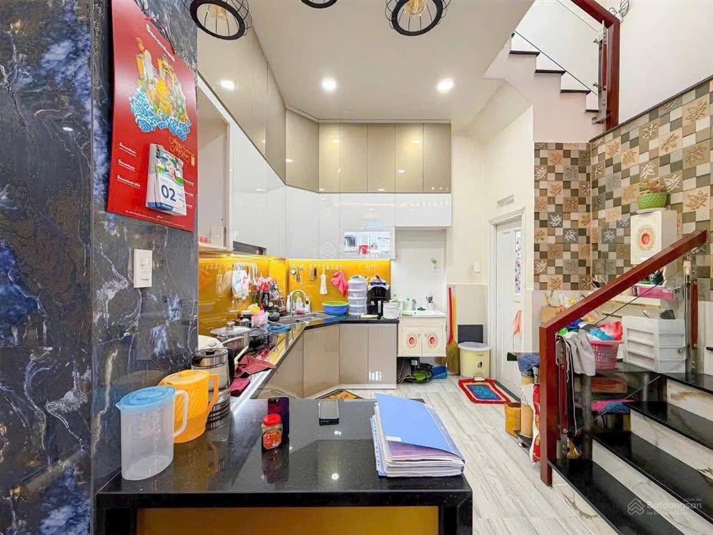 Bán nhà 4 tầng hxh phường tân hưng, quận 7 kế lotte mart dt 4x20m sẵn 4pn shr 9 tỷ 5 có tl mạnh