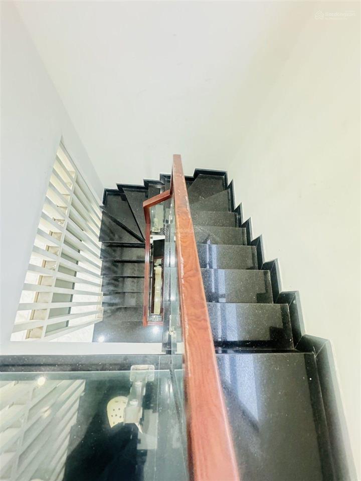 Nhà đẹp sát mt đường hẻm 5m phú thuận kế bên kdc nam long q7 3 tầng (4x19m) chỉ 8,5 tỷ