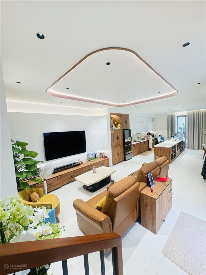 Biệt thự cực chất, đáng sống, phú thuận, kế bên kdc nam long, q7, 3 tầng, (9x18m)