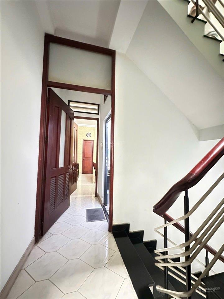Nhà đẹpgần nguyễn thị thậpkế siêu thị goq7hẻm 8m có lề3 tầng(4x17m)chỉ hơn 11tỷ