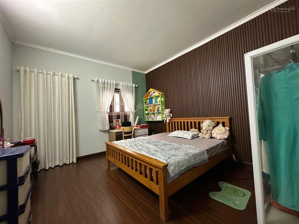 Nhà đẹpgần nguyễn thị thậpkế siêu thị goq7hẻm 8m có lề3 tầng(4x17m)chỉ hơn 11tỷ