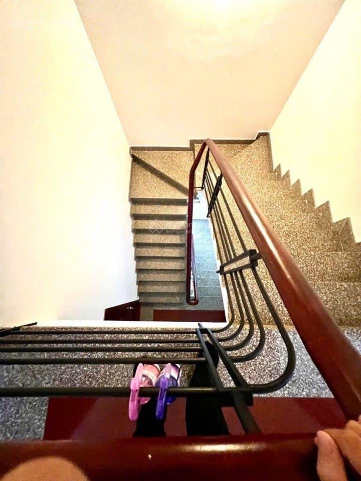 Nhà rất đẹp huỳnh tấn phát kế bên phú mỹ hưngtân phúq7 xe hơi ngủ nhà 2 tầng (4,5x20m) chỉ 6,2tỷ