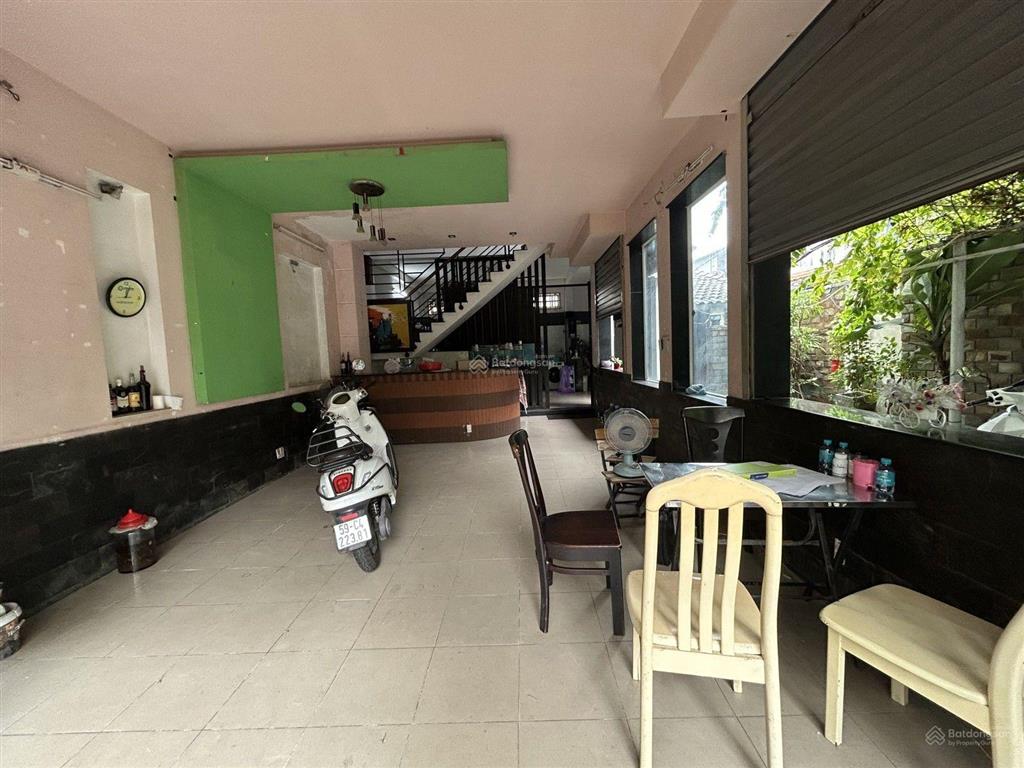 Lô góc cực thoánghẻm 6mgần huỳnh tấn phátkế bên phú mỹ hưng3 tầng(7,5x15,5m)chỉ hơn 11tỷ