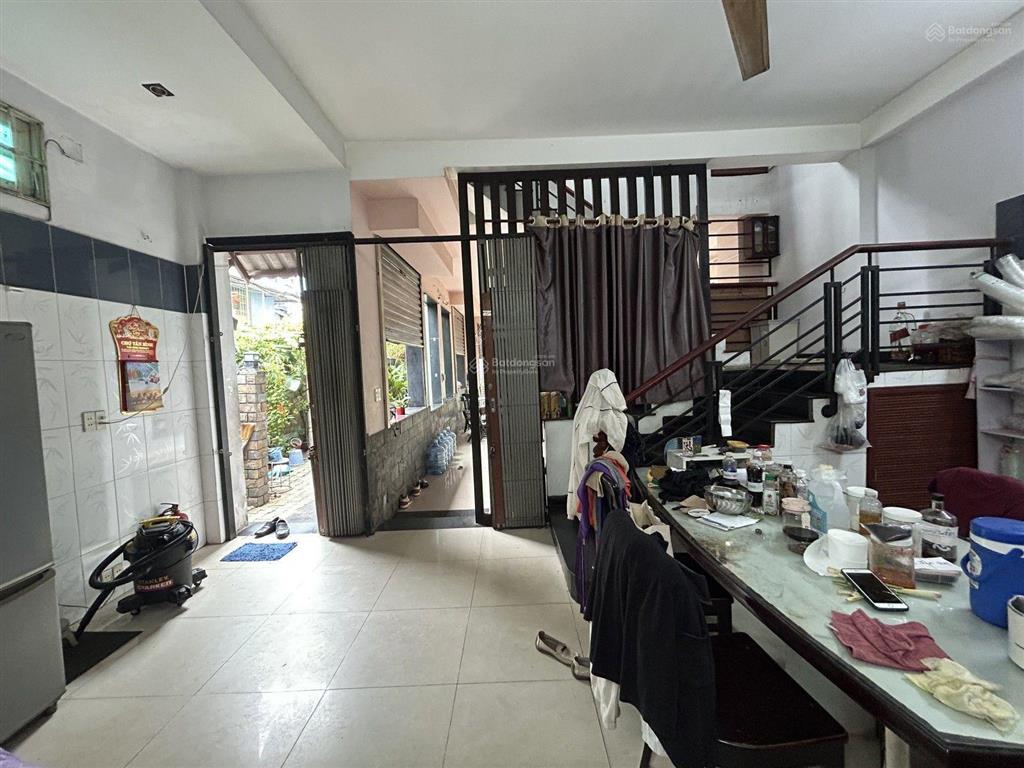 Lô góc cực thoánghẻm 6mgần huỳnh tấn phátkế bên phú mỹ hưng3 tầng(7,5x15,5m)chỉ hơn 11tỷ