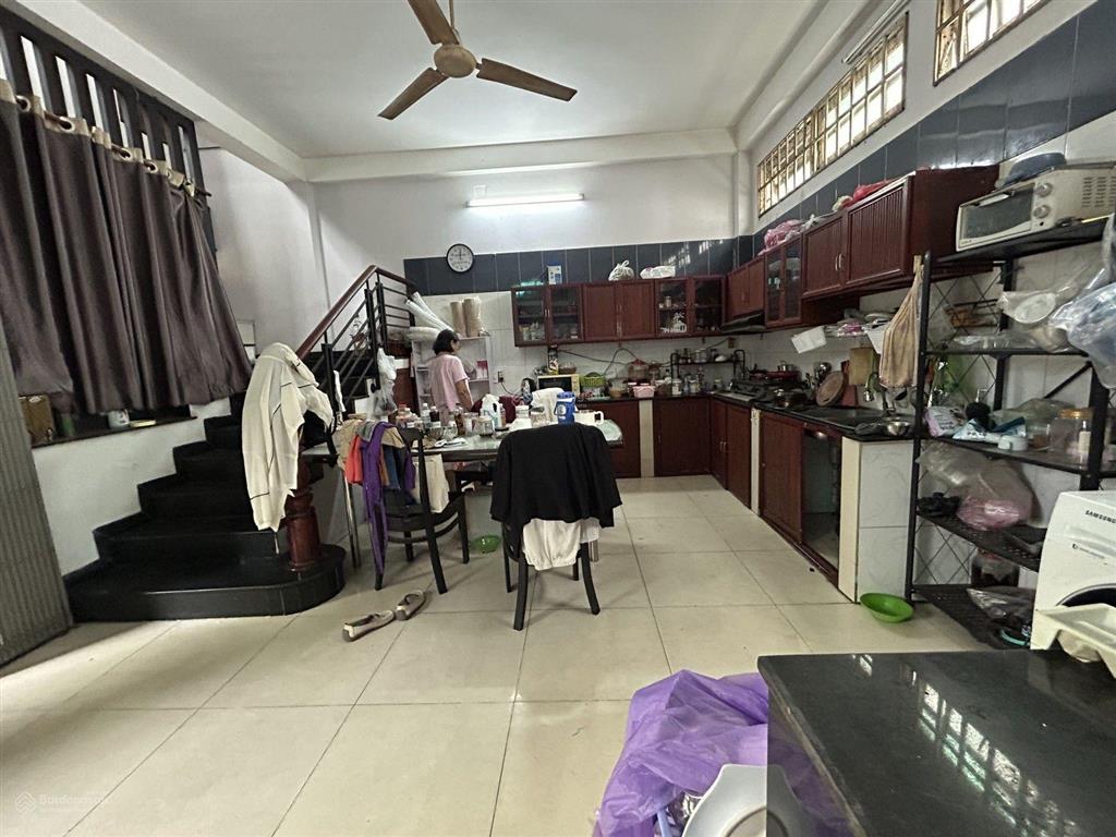 Lô góc cực thoánghẻm 6mgần huỳnh tấn phátkế bên phú mỹ hưng3 tầng(7,5x15,5m)chỉ hơn 11tỷ