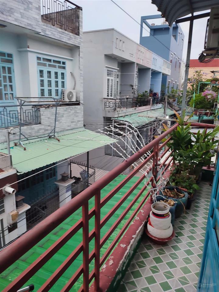 Nhà 95m2 nguyễn duy trinh  ngang 6m  2 tầng  hẻm ô tô  60tr/m2