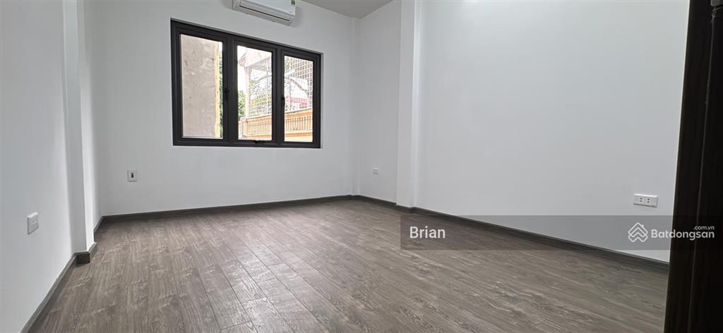 Bán gấp nhà chính chủ phạm văn đồng dt 38m2, mt 3.5m, 5 tầng, ô tô đỗ cổng, 2 mặt thoáng