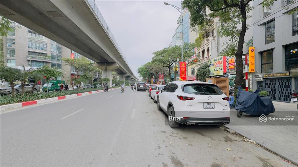 Chính chủ bán tòa ccmn hào nam dt 70m2,mt 5.8m, 8 tầng thang máy,2 thoáng, cho thuê 110 triệu/tháng