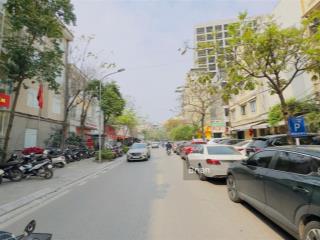 Chính chủ bán nhà mặt phố vũ hữu dt 101m2, mt 5.5m, kinh doanh sầm uất