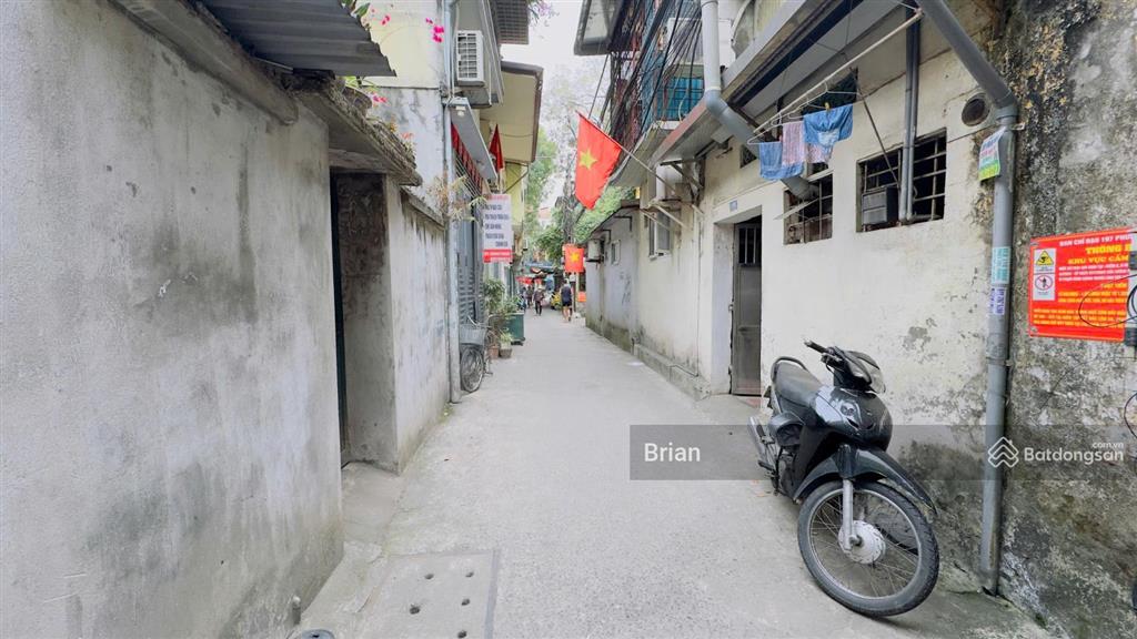 Bán nhà chính chủ tập thể tầng 1 kim liên 58.5m2, 3 ngủ 2 wc, 2 mặt tiền trước sau