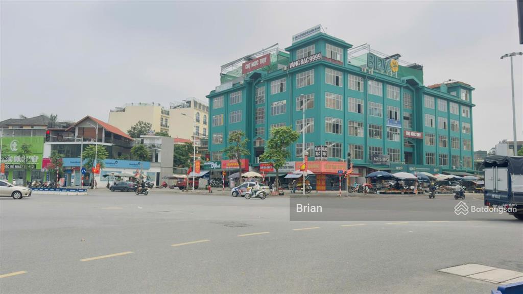 Chính chủ bán đất mặt phố nguyễn gia bồng dt 50m2, lô góc, kinh doanh sầm uất