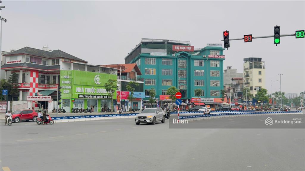 Chính chủ bán đất mặt phố nguyễn gia bồng dt 50m2, lô góc, kinh doanh sầm uất