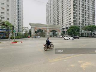 Bán sàn thương mại chân đế chung cư usilk city. dt 2813m2 sổ lâu dài, có bể bơi