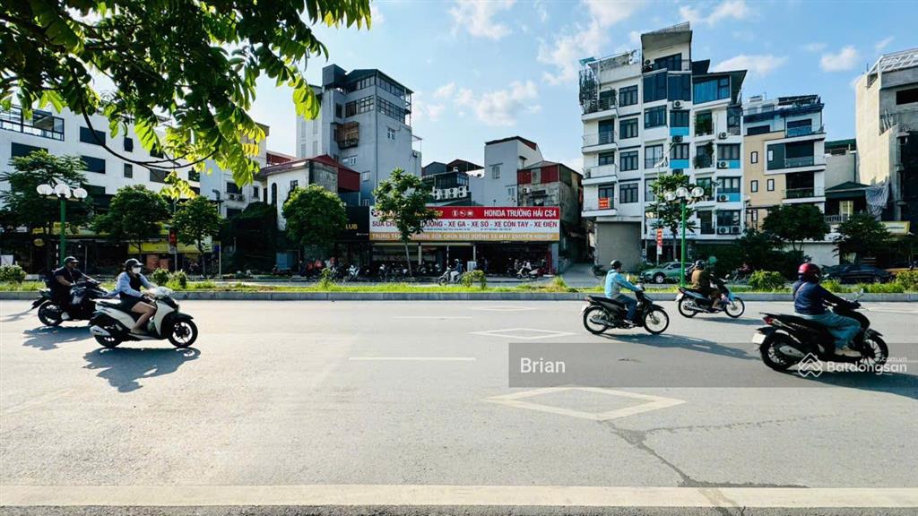 Bán nhà chính chủ mặt phố nguyễn gia bồng dt 341m2, mt 26.2m2, 2 mặt tiền, đường rộng 40m, vỉa hè