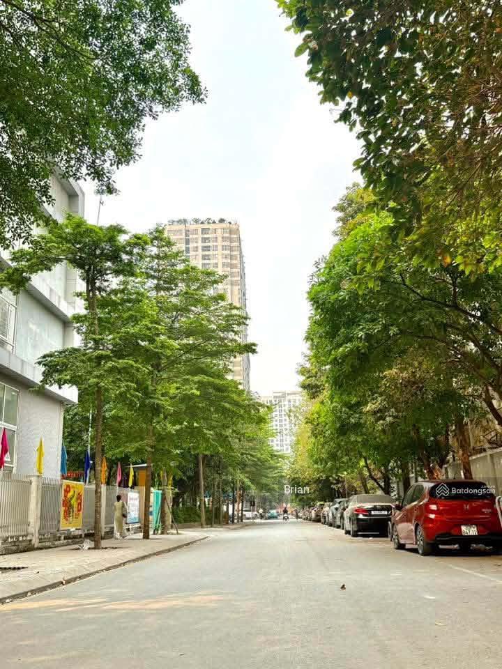 Chính chủ bán nhà nguyễn tuân dt 98m2, mt 7.5m, 6 tầng có hầm, kinh doanh hoặc văn phòng