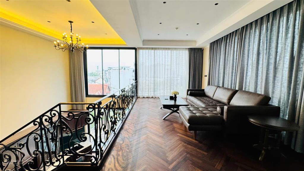Chính chủ bán nhà tô ngọc vân dt 170m2, mt 7.5m, 10 tầng thang máy cho thuê 5.4 tỷ/năm, view hồ tây