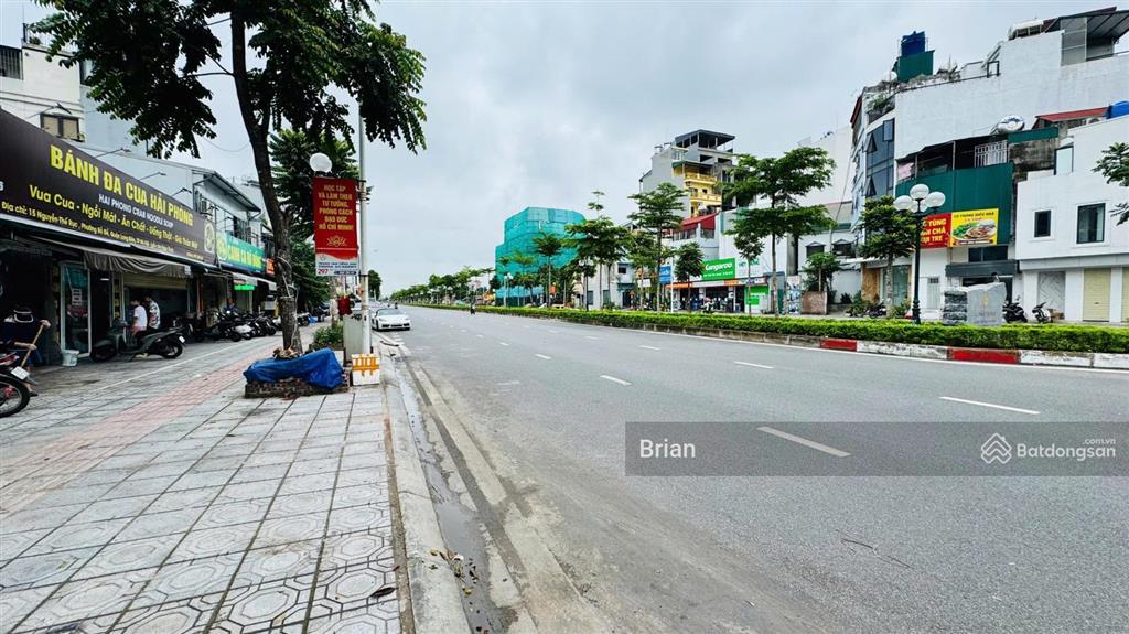Bán nhà hồng tiến dt 40m2, lô góc, 4 tầng, cách mặt phố 15m