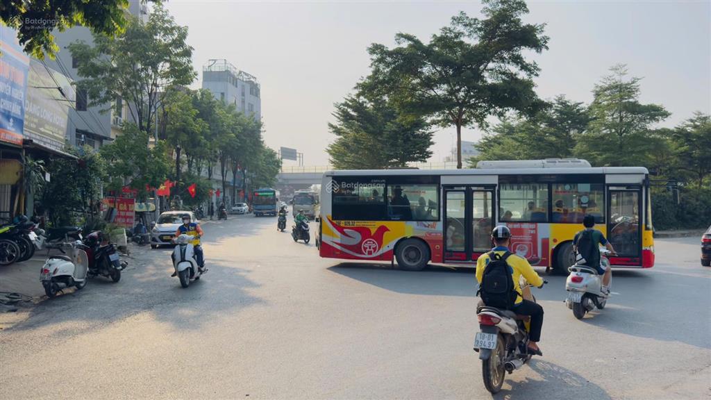 Chính chủ bán nhà mặt phố xuân đỉnh dt 85m2, mt 4.7m, gần tổ hợp kđt tây hồ tây, ciputra
