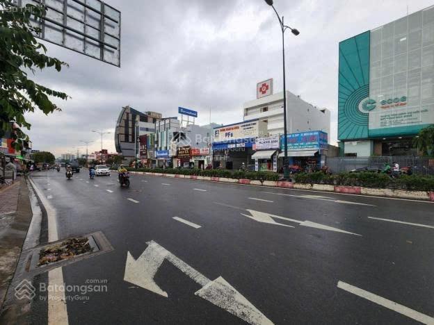 Mặt tiền đặng văn bi vị trí cực đẹp. dt 8x18m. 5 tầng văn phòng. hđ thuê 100tr/tháng.