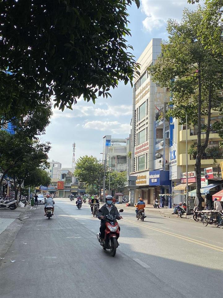 Bán nhà góc 2 mặt tiền tiền ngay hậu giang | 8x18m. 5 tầng. hđ thuê 70tr/tháng. chỉ 29,8 tỷ