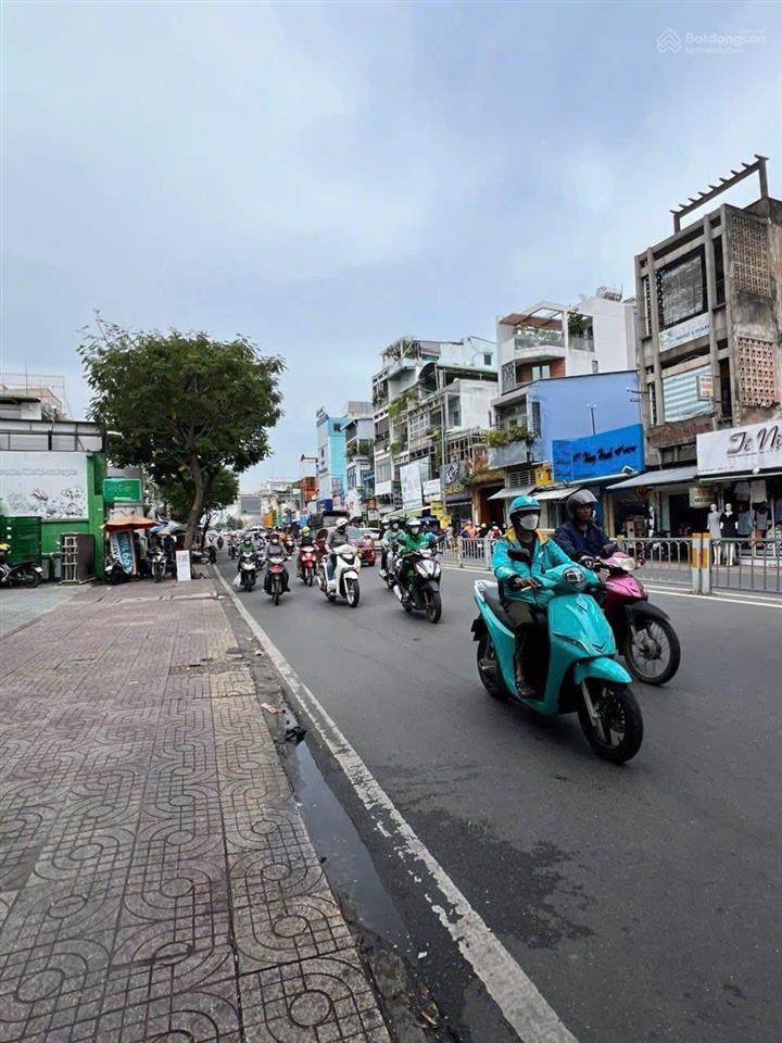 Bán ngay mt ngay lê văn sỹtrần quang diệu. dt 7,5x20m | 138m2. 56 tỷ