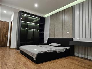 14,9 tỷ  lạc long quân  6 tầng  65m  ô tô cách 10m  thang máy  vị trí đẹp  hiếm