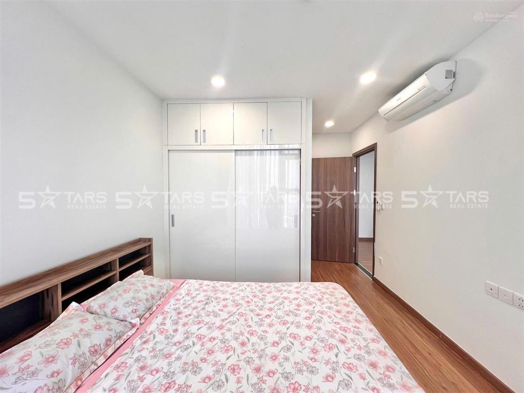 Cho thuê căn 3 phòng ngủ full nội thất diện tích lớn nhất ecogreen giá cực tốt chỉ 20tr