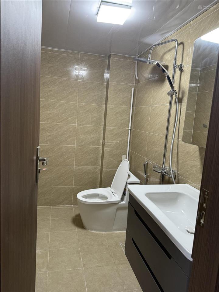 Cho thuê nhà kim ngưu, hai bà trưng, dt 58m, 5 tầng, 8 phòng ngủ, giá 22tr/tháng