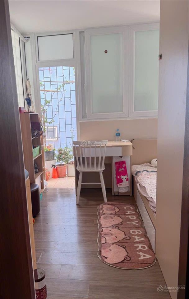Bán căn hộ tập thể mặt phố khuất duy tiến, thanh xuân dt 60m2, 2ngủ, 2wc nội thất đẹp giá 3,73 tỷ