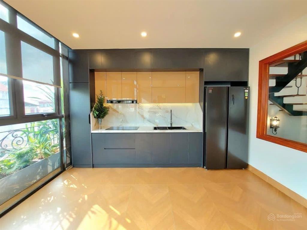 Bán nhà bạch maihai bà trưng 10m ra mặt phố dt 47m6 tầng thang máymt 6,3mgiá 14,38 tỷ