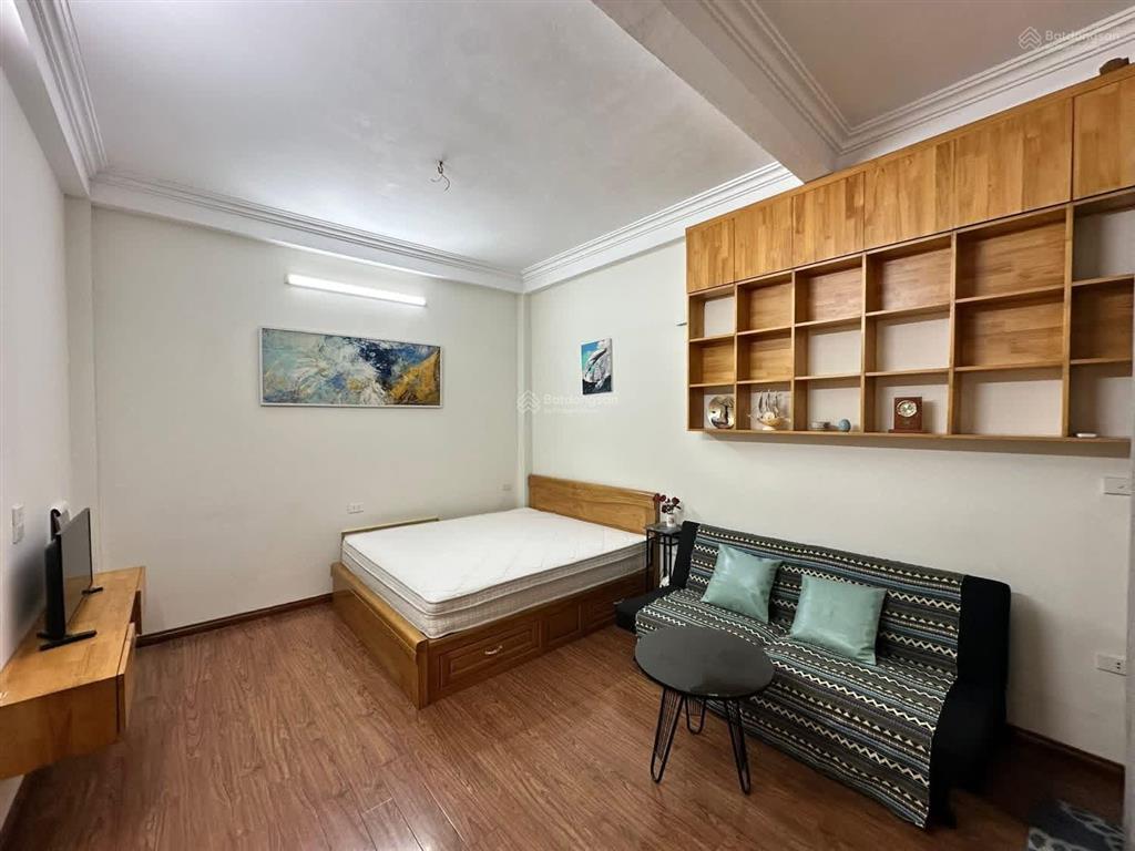 Bán nhà hàng chuối ngõ nông đẹp sạch sẽ gần phố lô góc dt 48m4 tầng mt 5,3m giá 19.1 tỷ