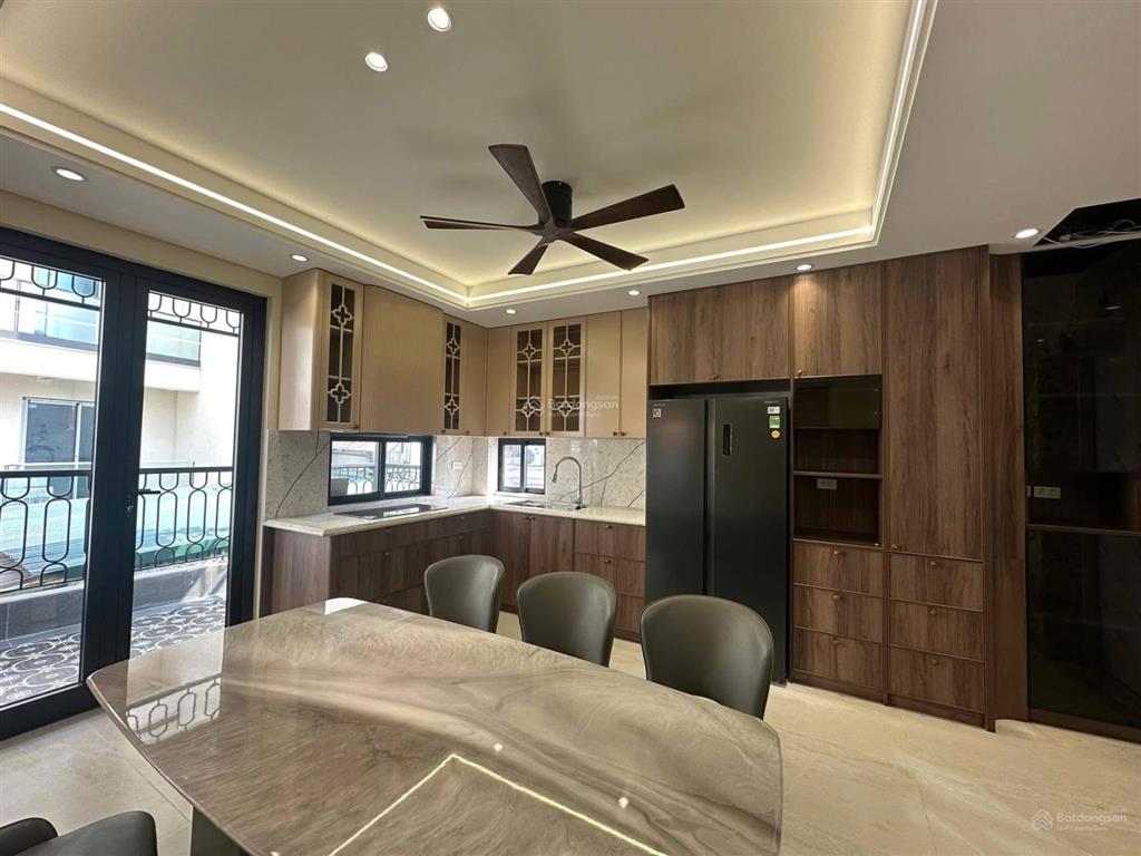 Bán nhà lò đúchai bà trưng ngõ nông gần phố nhà mới thang máy sổ 36m thực tế 406tầngmt8m 16,5 tỷ