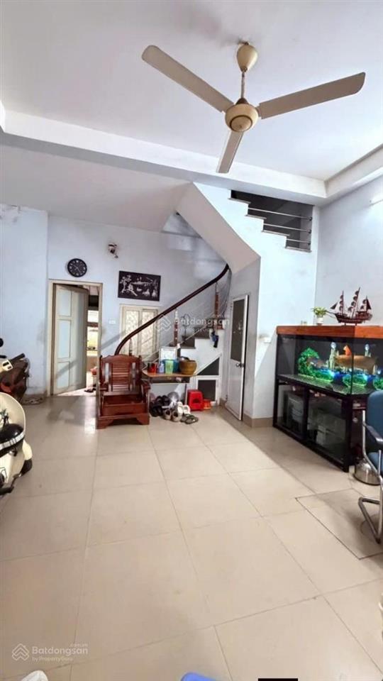 Bán nhà lạc trung, hai bà trưng ngõ to hơn phố kinh doanh sầm uất dt 54m, 5 tầng, mt 5m giá 16,8 tỷ