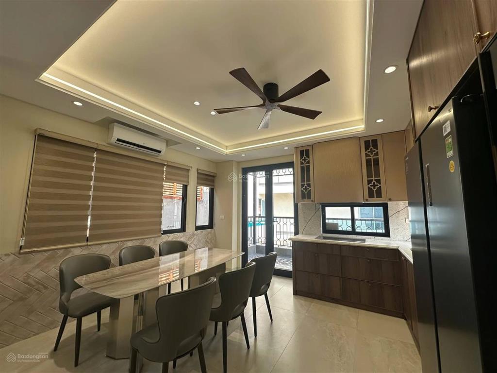 Bán nhà lò đúchai bà trưng ngõ nông gần phố nhà mới thang máy sổ 36m thực tế 406tầngmt8m 18 tỷ